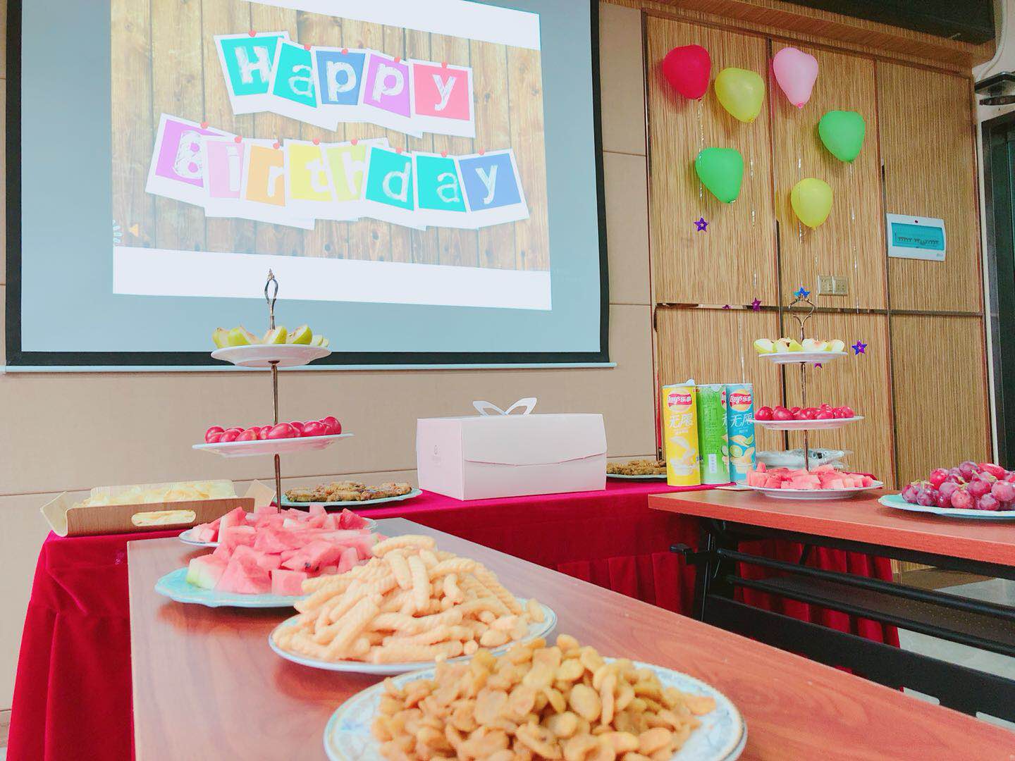 过生日啦！温暖的家，温暖的笑